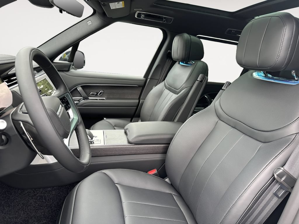 New 2026 Land Rover Range Rover Long Wheelbase SE AWD/4WD image 9