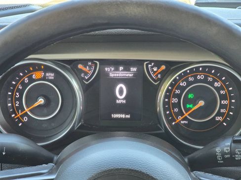Used 2018 Jeep Wrangler Unlimited Sport S AWD/4WD image 30