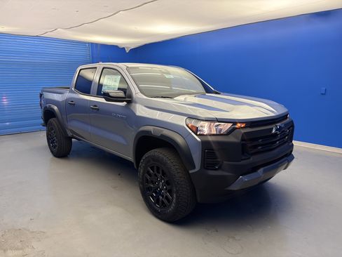 New 2026 Chevrolet Colorado Trail Boss AWD/4WD image 2