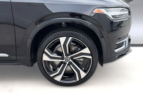 Used 2024 Volvo XC90 B6 Ultimate AWD/4WD image 13
