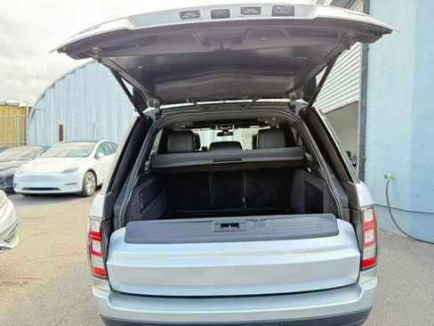 Used 2016 Land Rover Range Rover HSE image 7