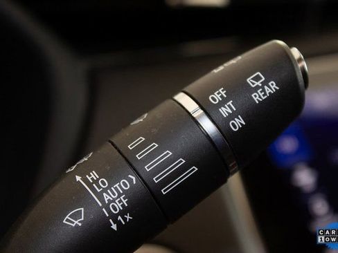 Used 2023 Cadillac XT4 Sport image 26