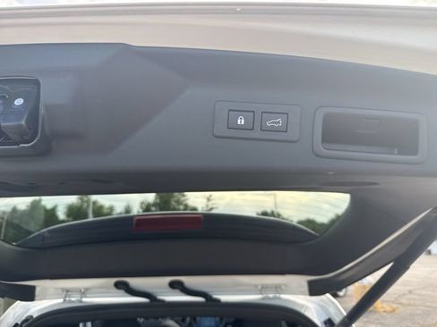 Used 2025 Subaru Forester Premium w/ Convenience Package #1 AWD/4WD image 32