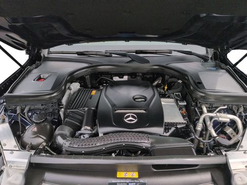 Used 2019 Mercedes-Benz GLC 300 4MATIC image 31