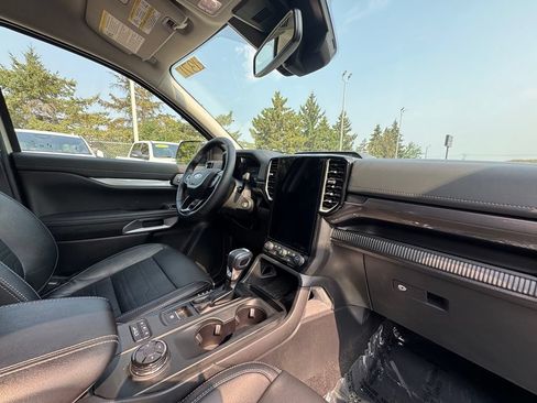 Used 2025 Ford Ranger Lariat w/ FX4 Off-Road Package AWD/4WD image 41