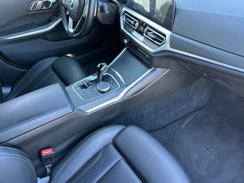 Used 2022 BMW 330i Sedan w/ Driving Assistance Package RWD image 18