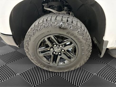 Certified 2025 Chevrolet Silverado 1500 Custom Trail Boss AWD/4WD image 9