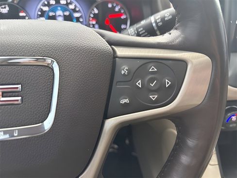 Used 2018 GMC Acadia Denali w/ Technology Package image 28