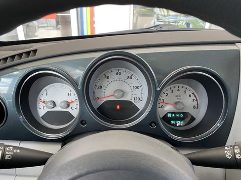 Used 2006 Chrysler PT Cruiser image 16