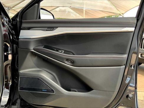 Used 2024 Jeep Wagoneer Launch Edition image 43