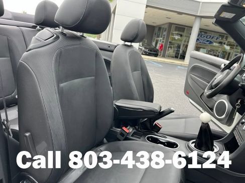 Used 2013 Volkswagen Beetle 2.0T FWD image 13
