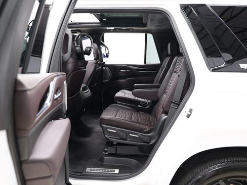 Used 2023 Cadillac Escalade Sport Platinum w/ LPO, ONYX Package RWD image 60