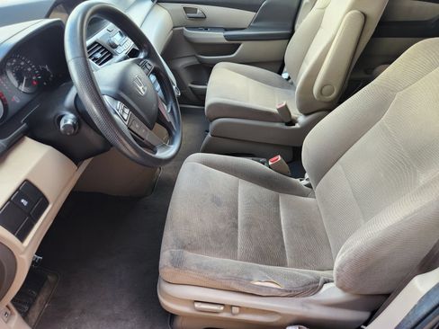 Used 2013 Honda Odyssey LX image 12