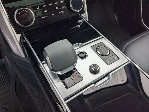 Certified 2023 Land Rover Range Rover Autobiography image 12