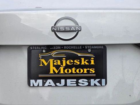 Used 2024 Nissan Sentra SV w/ SV Premium Package image 13