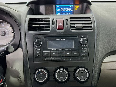 Used 2015 Subaru Forester 2.5i Limited image 14