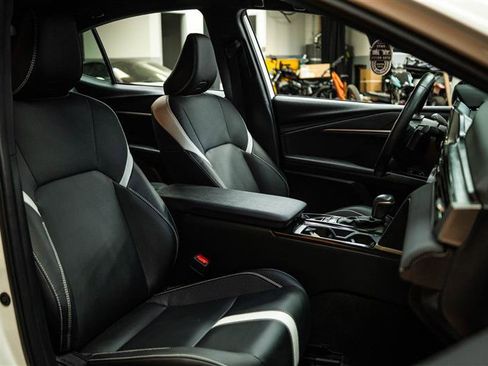 Used 2025 Toyota Camry LE image 14