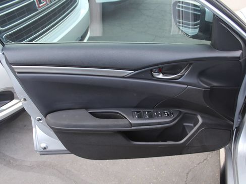 Used 2019 Honda Civic Sport image 15