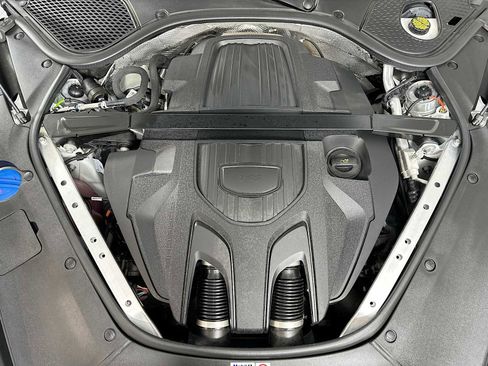 Certified 2024 Porsche Panamera 4 image 30