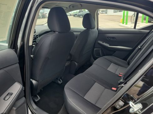 Used 2024 Nissan Sentra SV FWD image 13