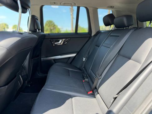 Used 2015 Mercedes-Benz GLK 350 4MATIC image 17