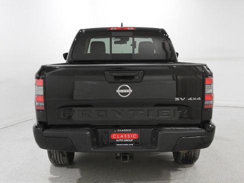 Used 2023 Nissan Frontier SV w/ SV Convenience Package image 18