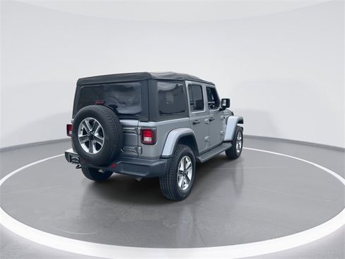 Used 2021 Jeep Wrangler Unlimited Sahara image 8