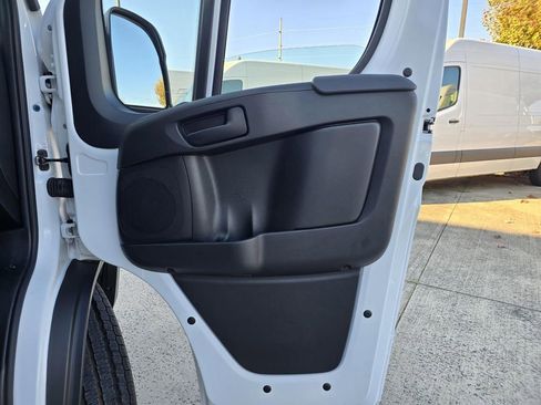Used 2025 RAM ProMaster 3500 w/ Convenience Group image 37