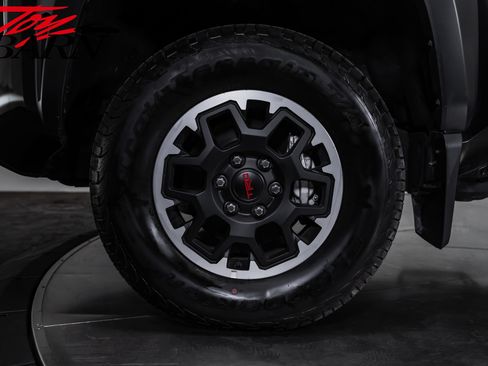 Used 2025 Toyota Tacoma TRD Off-Road AWD/4WD image 14