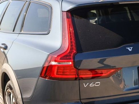 New 2026 Volvo V60 B5 Cross Country Plus w/ Climate Package image 7