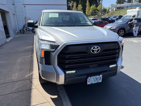 Used 2023 Toyota Tundra SR5 w/ SR5 Premium Package RWD image 7