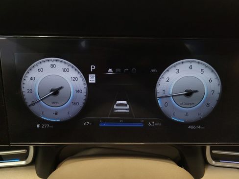 Used 2024 Hyundai Elantra SEL FWD image 23