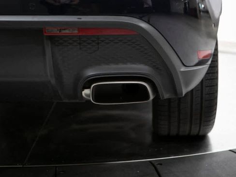 Certified 2023 Porsche Macan image 35