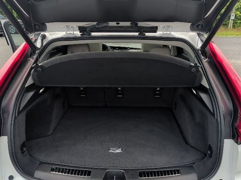 Used 2019 Cadillac XT4 Premium Luxury FWD image 29