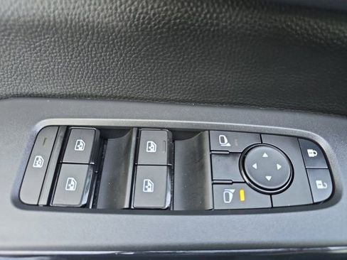 New 2026 Nissan Pathfinder SV image 29