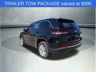New 2025 Jeep Grand Cherokee Laredo X w/ Trailer Tow Package