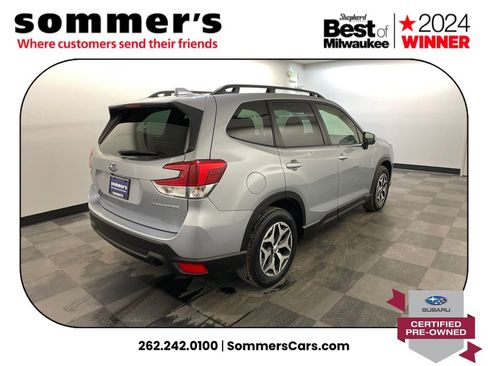 Certified 2023 Subaru Forester Premium image 6