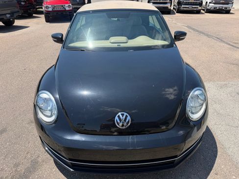 Used 2015 Volkswagen Beetle TDI FWD image 3