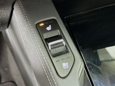 Used 2022 Kia Telluride EX w/ EX Premium Package image 22