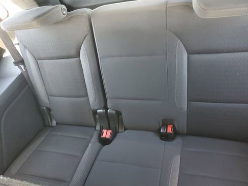 Used 2024 GMC Yukon SLE AWD/4WD image 9