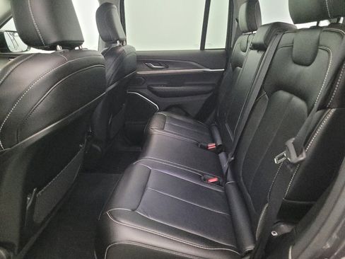 Used 2022 Jeep Grand Cherokee Limited 4xe image 18