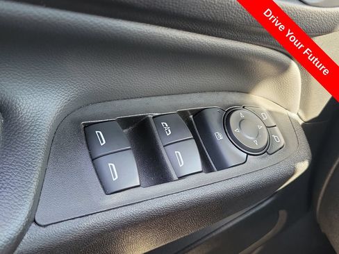 Used 2024 Chevrolet Equinox LT AWD/4WD image 17