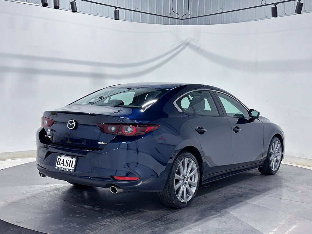 Used 2022 MAZDA MAZDA3 s FWD image 11