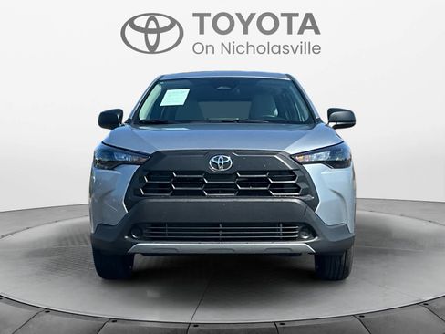 Used 2026 Toyota Corolla Cross L FWD image 8