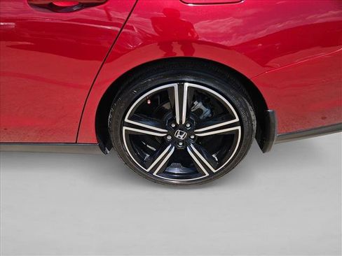 Used 2023 Honda Accord Sport image 9