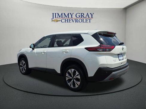 Used 2023 Nissan Rogue SV AWD/4WD image 3