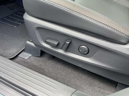 New 2026 Nissan Pathfinder SL FWD image 22