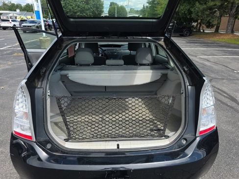 Used 2011 Toyota Prius Two w/ Preferred Accessory Pkg FWD image 23