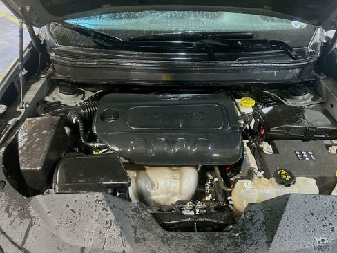 Used 2023 Jeep Cherokee Altitude Lux image 29