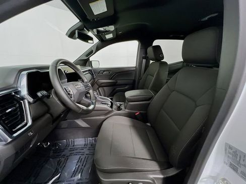 Used 2024 GMC Canyon Elevation w/ Convenience Package image 18